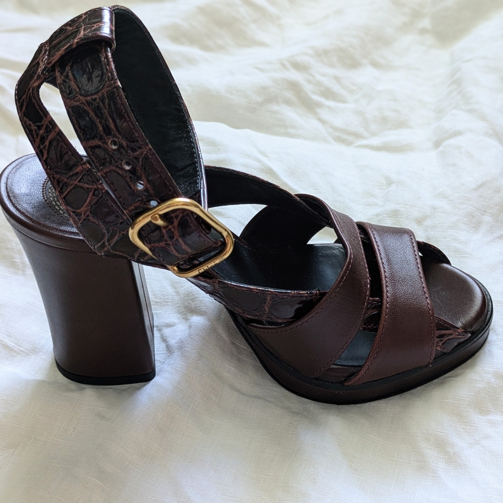 Chloe Daisy brown sandals
